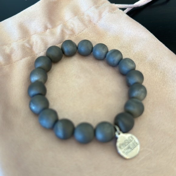 Kinsley Armelle bundle bracelets. - Picture 3 of 5